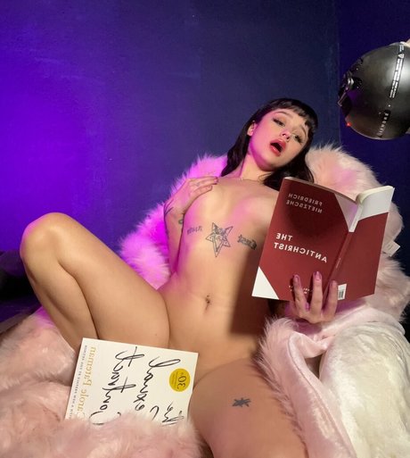 Photo nue de fuite OnlyFans de Lavlune