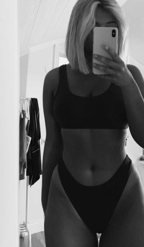 Photo nue de fuite OnlyFans de Tuva Osgrad