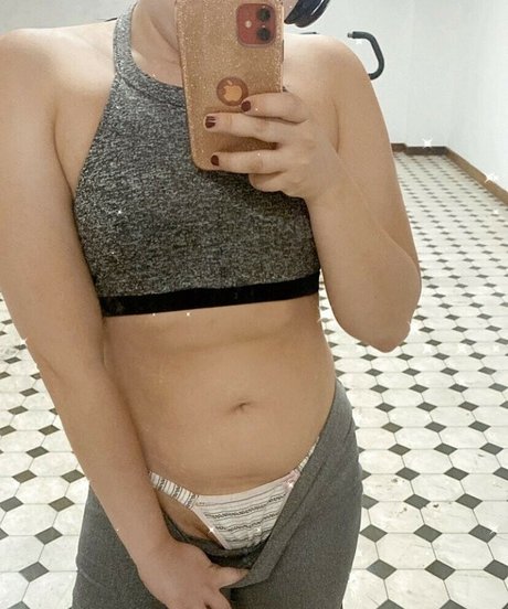 Photo nue de fuite OnlyFans de Na Academia