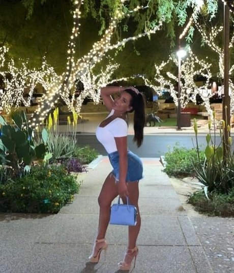 Photo nue de fuite OnlyFans de Nikki Waka