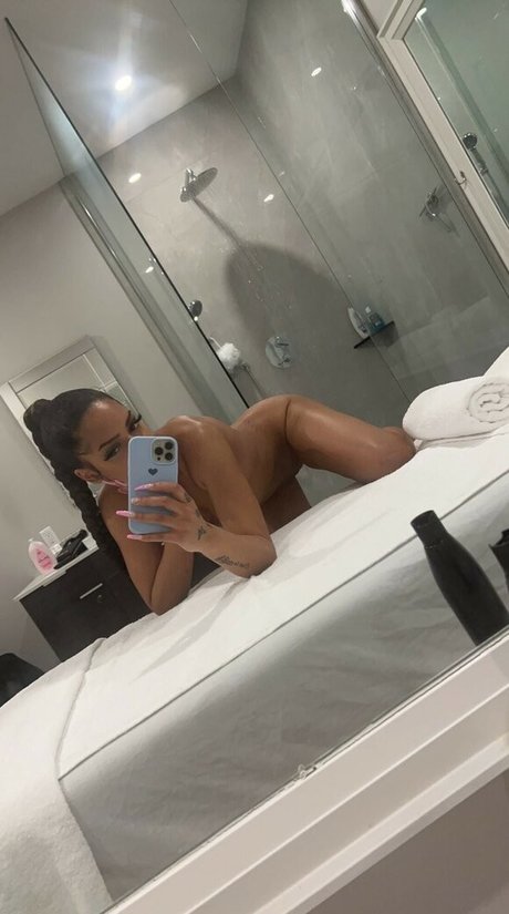 Alexa Carter
