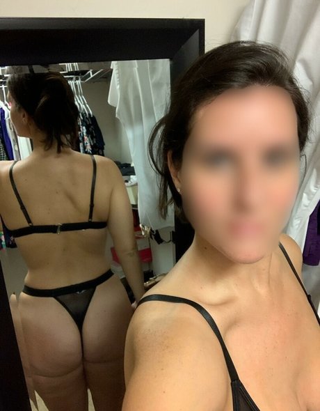 Photo nue de fuite OnlyFans de Sexy Wife