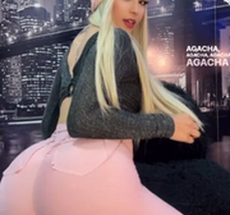 Photo nue de fuite OnlyFans de Helen Japa