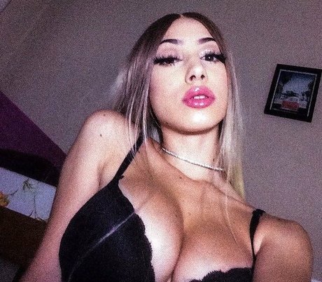 Photo nue de fuite OnlyFans de Afroditejpg