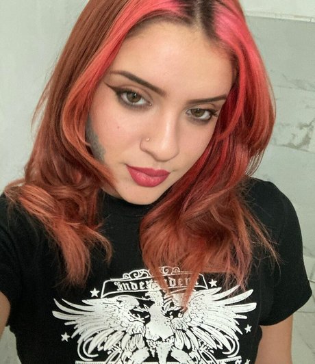 Photo nue de fuite OnlyFans de Mystica
