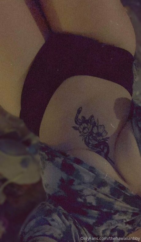 Photo nue de fuite OnlyFans de Thehawaiianbby