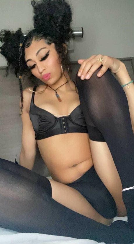 Photo nue de fuite OnlyFans de Unshaven