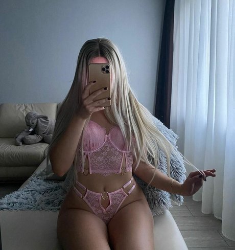 Photo nue de fuite OnlyFans de Sophyvibess