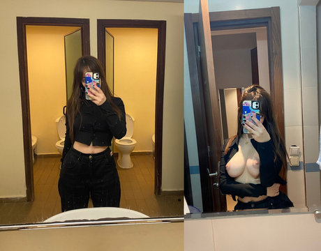 Photo nue de fuite OnlyFans de Yourfavoriteteen03