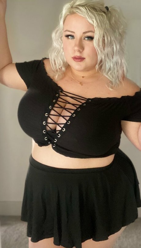 Photo nue de fuite OnlyFans de Lacey Summers