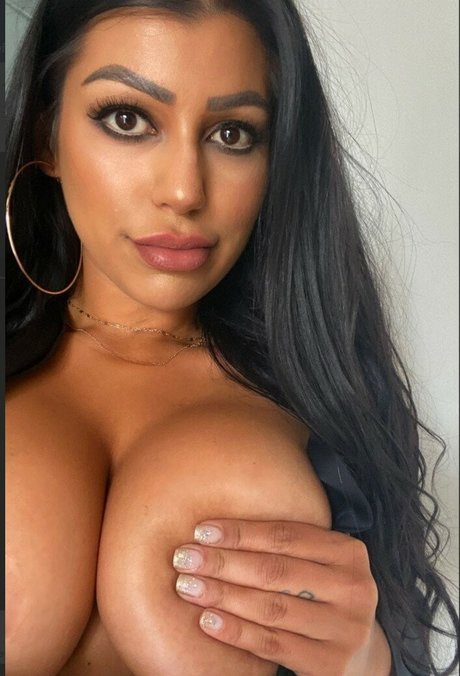 Photo nue de fuite OnlyFans de Delice Nadia