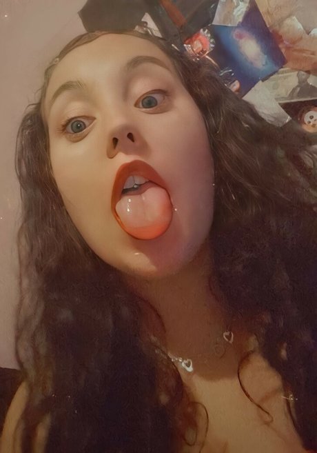Photo nue de fuite OnlyFans de Cumslutval