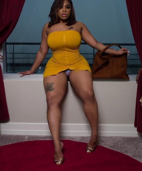 Photo nue de fuite OnlyFans de Dominique Chinn