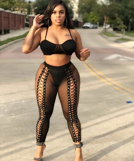 Photo nue de fuite OnlyFans de Dominique Chinn