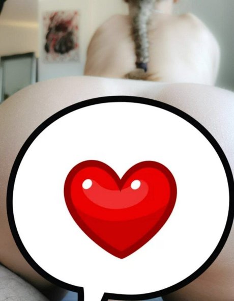 Photo nue de fuite OnlyFans de Yarinchen0402