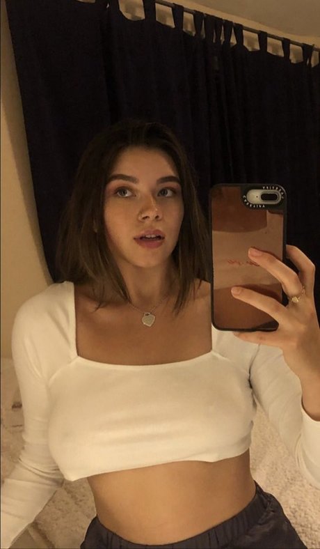 Photo nue de fuite OnlyFans de Ceara Maya