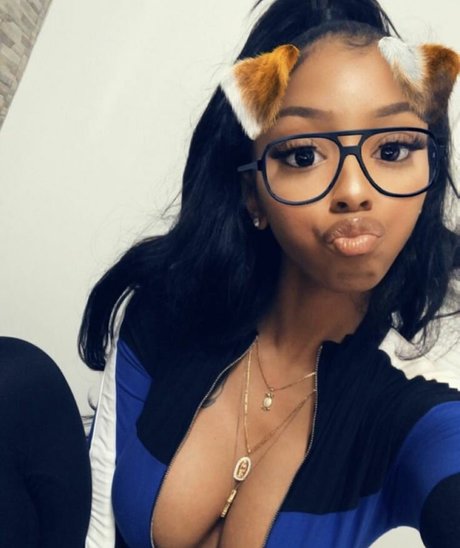 Photo nue de fuite OnlyFans de Realamarie