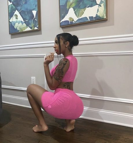 Photo nue de fuite OnlyFans de Realamarie