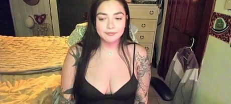 Photo nue de fuite OnlyFans de Nativepumpkin95