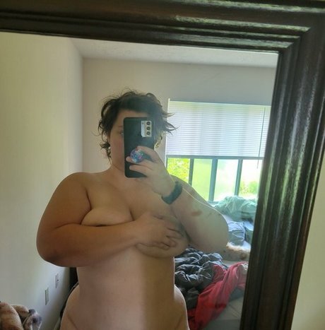 Photo nue de fuite OnlyFans de Hprose
