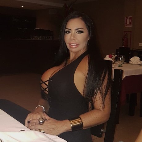 Photo nue de fuite OnlyFans de Carolina Luna