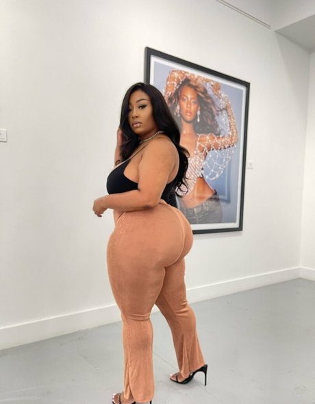 Brittney_tonee