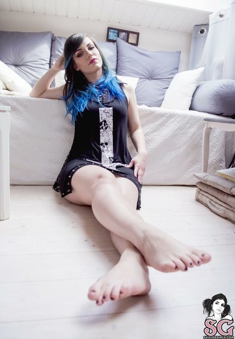 Photo nue de fuite OnlyFans de Lovia Suicide