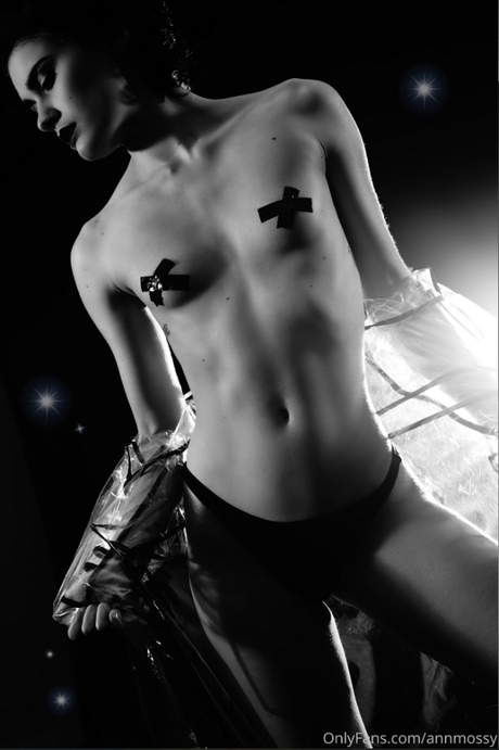 Photo nue de fuite OnlyFans de Annmossy