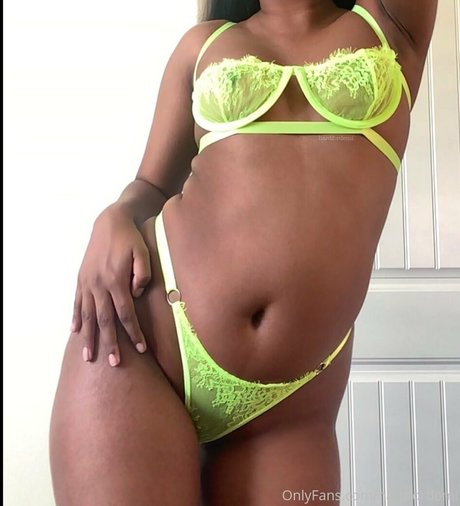 Photo nue de fuite OnlyFans de Hardfordemi
