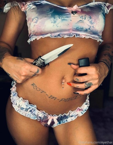 Photo nue de fuite OnlyFans de Eyethai