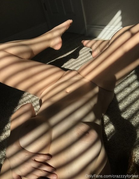 Photo nue de fuite OnlyFans de Crazyforfeet
