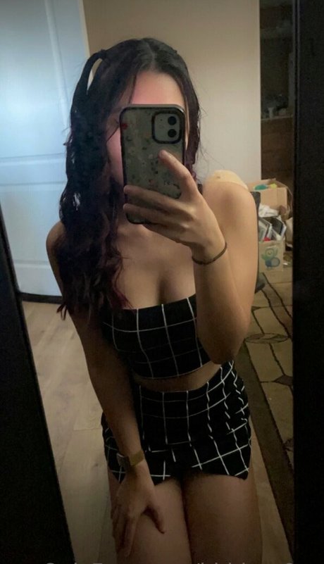 Photo nue de fuite OnlyFans de Hiddenr0se