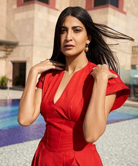 Aahana Kumra
