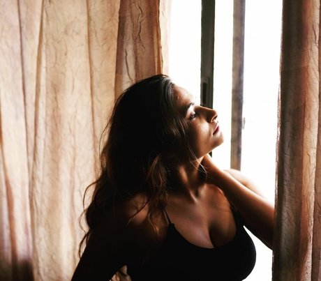 Photo nue de fuite OnlyFans de Desi Nri