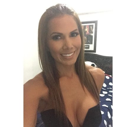 Ana Lucia Vega