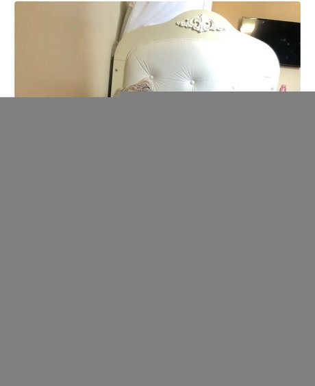 Photo nue de fuite OnlyFans de Nayra Kaline