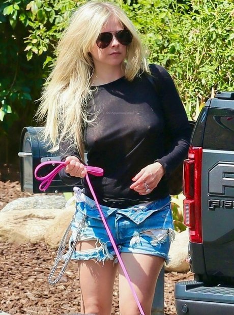 Photo nue de fuite OnlyFans de Avril Levigne