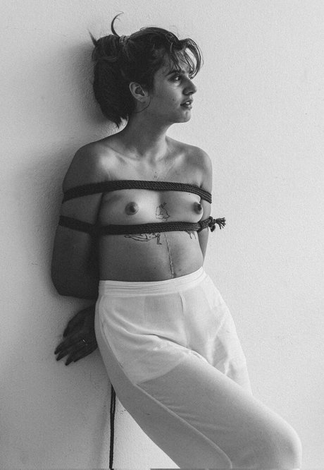 Isa Provati