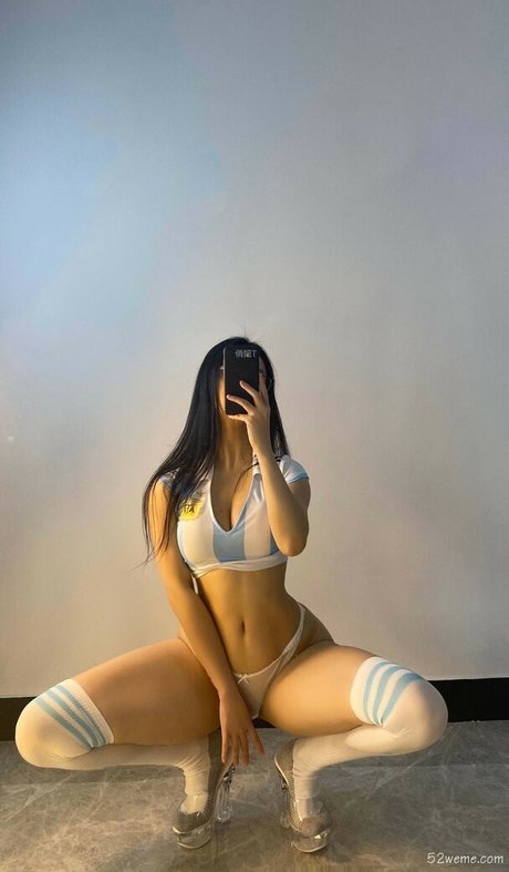 Photo nue de fuite OnlyFans de Qiaoniu
