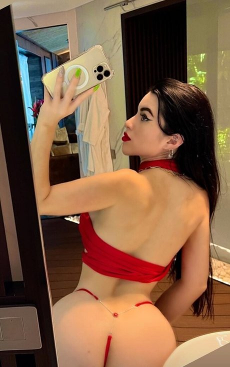 Photo nue de fuite OnlyFans de Nadia Palik