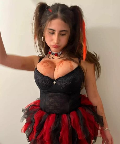 Photo nue de fuite OnlyFans de Gianna Jalal