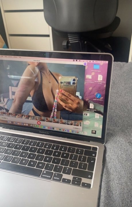 Photo nue de fuite OnlyFans de Ambermaybx