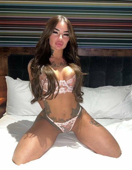 Photo nue de fuite OnlyFans de Louise Mcnamara