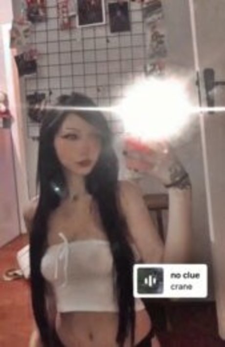Photo nue de fuite OnlyFans de Suckmydragon