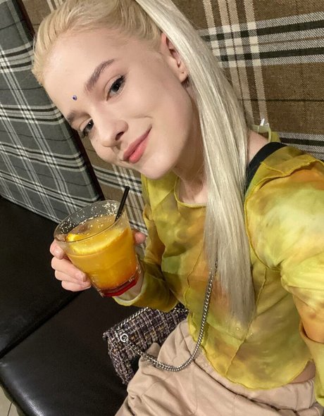 Photo nue de fuite OnlyFans de Angeladevil666