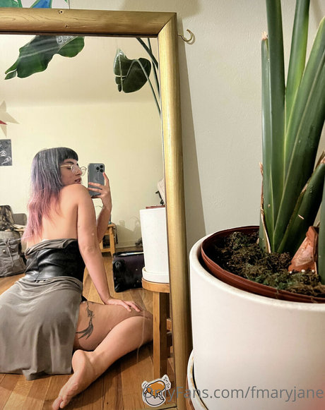 Photo nue de fuite OnlyFans de Fmaryjane