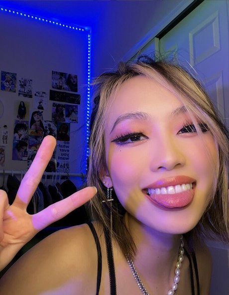 Photo nue de fuite OnlyFans de Chaeldot