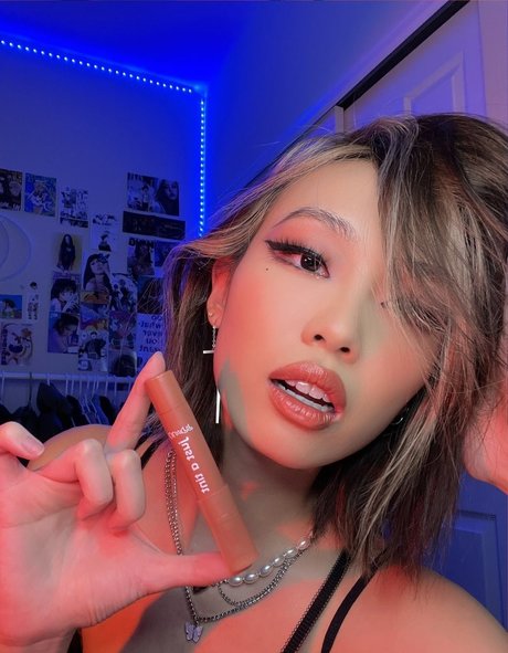 Photo nue de fuite OnlyFans de Chaeldot