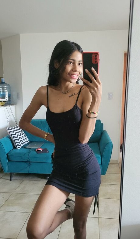 Photo nue de fuite OnlyFans de Tropicalangeles