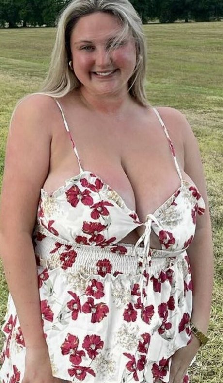 Photo nue de fuite OnlyFans de Emma Burzynski